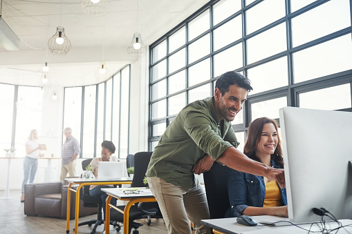 When Should You Hire Outside Experts for Your Tech Content?